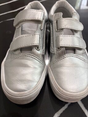 Vans Kids Metallic Silver Velcro Sneaker with Glitter Accent